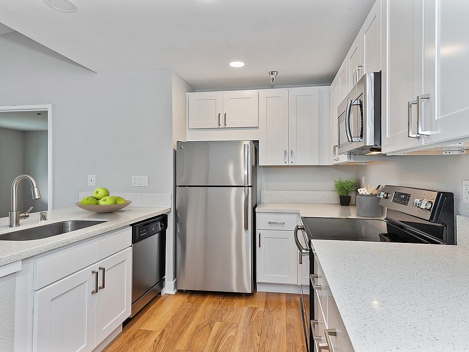 Dining room is adjacent to the kitchen