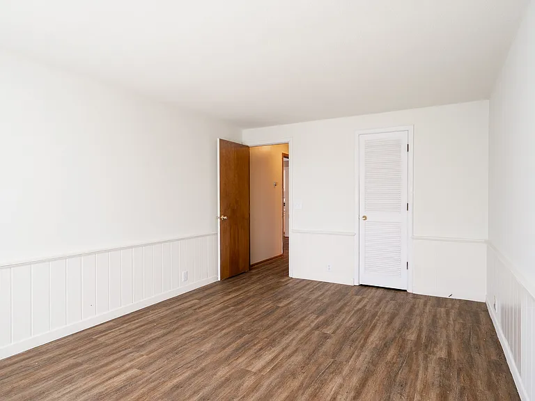 Welcome to Central Lakes of Uptown, where spacious living meets modern comfort. Enjoy freshly updated interiors with beautiful flooring and ample natural light. Ready to elevate your lifestyle? Inquire today for leasing information!