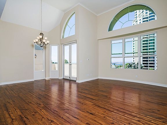 5th image of 655 India St Unit 424