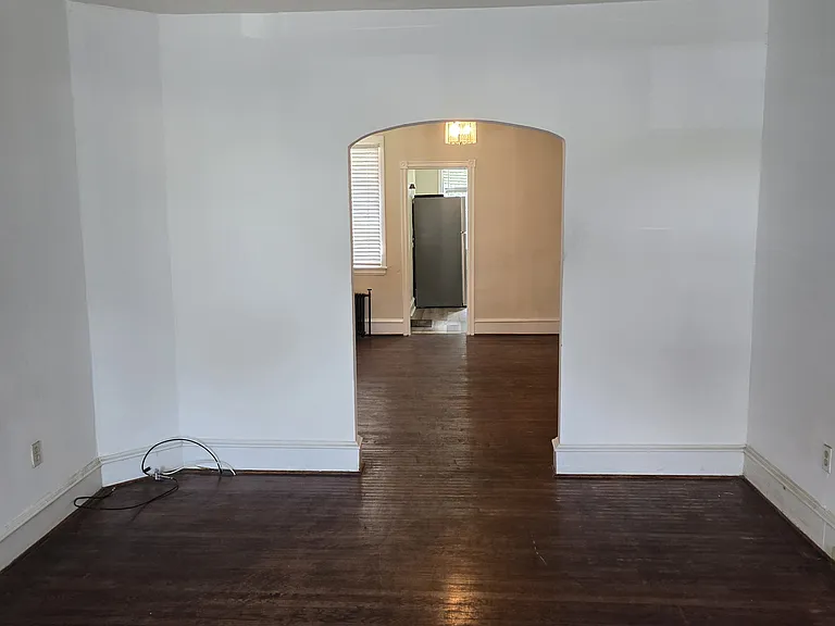 610 W 20th St #1 — Photo 6