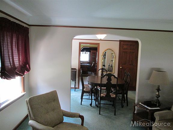 5th image of 1930 Country Club Dr