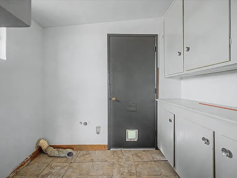 6222 E Eli St — Photo 9