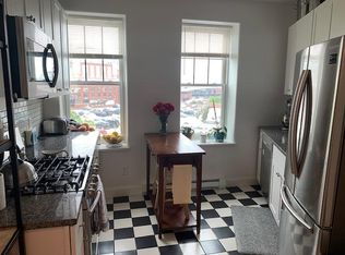 48 Hull St #4, Boston, MA 02113