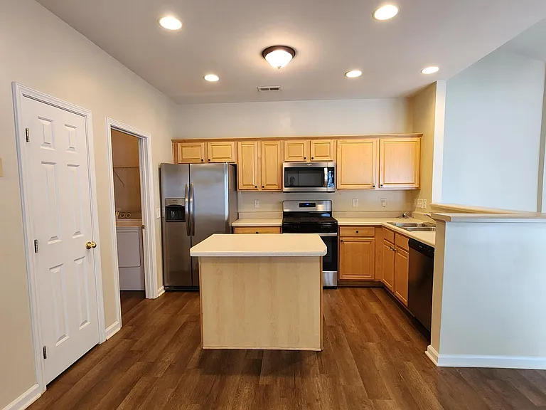 12814 Bullock Greenway Blvd — Photo 5