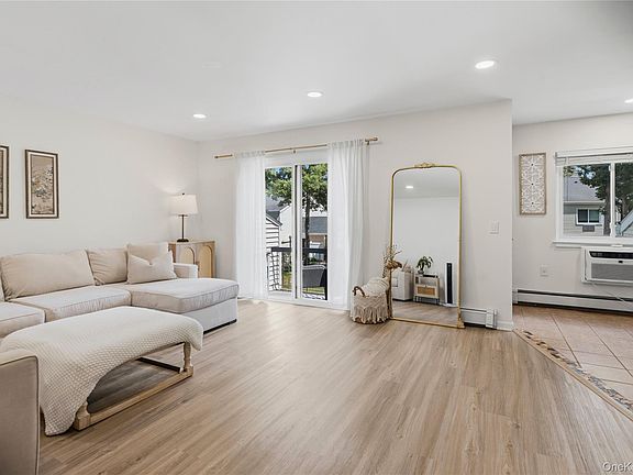 3rd image of 36 Richmond Boulevard #4A