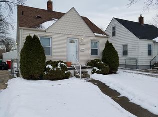 22090 Lambrecht Ave, Eastpointe, MI