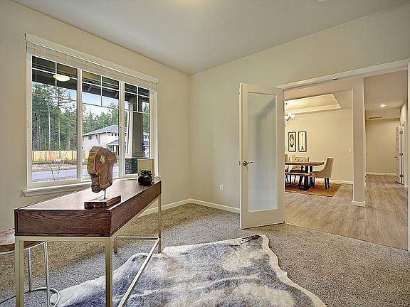 2nd image of 4615 Plover St NE