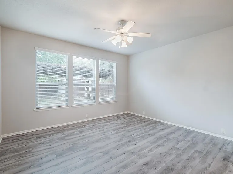 26915 Bluewater Way — Photo 8