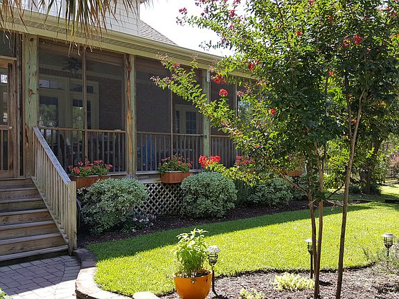 3rd image of 8004 Yellow Daisy Dr