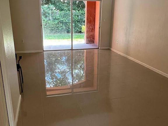 4th image of 17331 NW 7th Ave APT 108