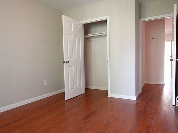 3rd image of 925A Gates Ave #1