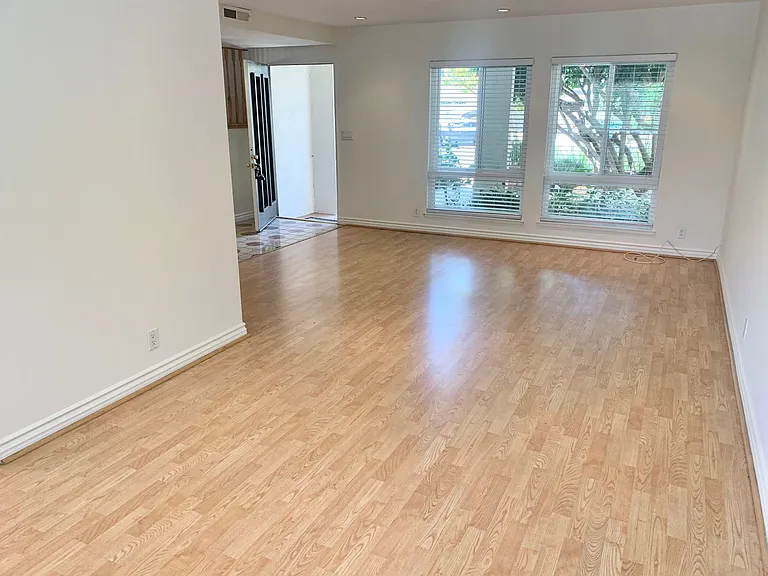 3491 Eboe St — Photo 7