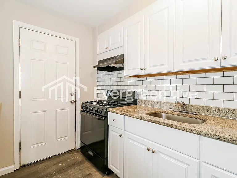 3646 Lyndale Ave — Photo 8