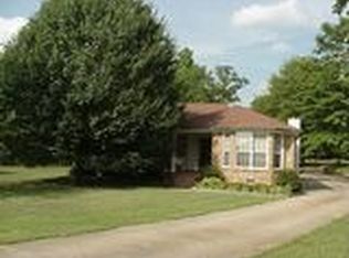 560 River Chase Dr, Athens, GA 30605