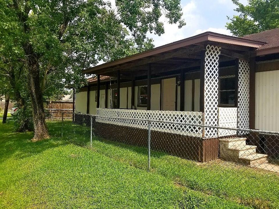 1st image of 111 Avenue C