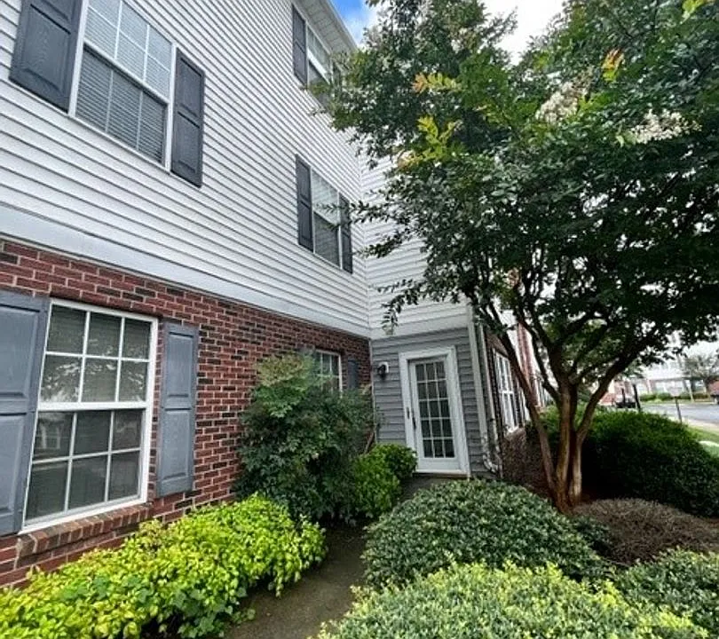 4290 Cedarcroft Ct #1A