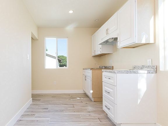 5th image of 11602 Lull St #11602