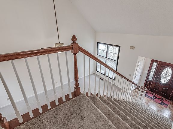 5th image of 120 Glenclairn Ct