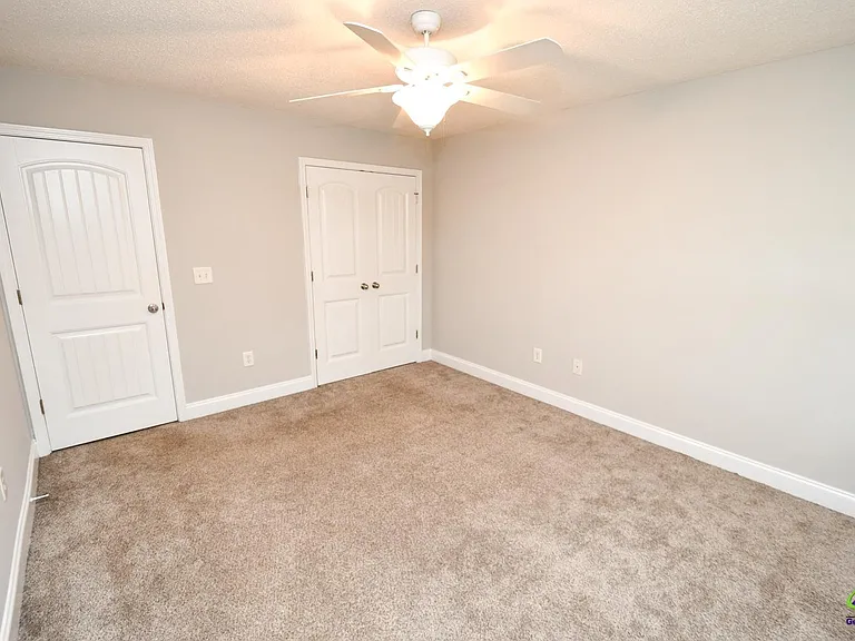 304 Newport Ave — Photo 23