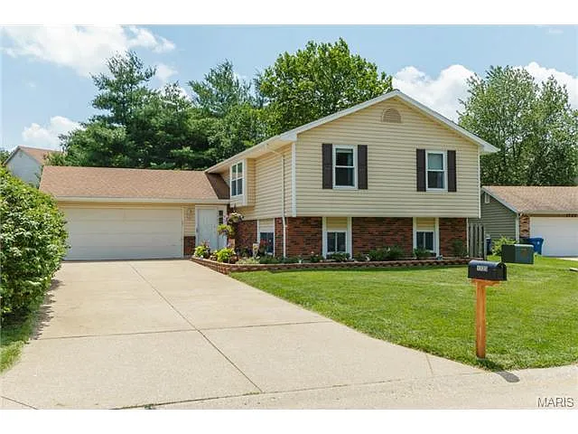 1723 Deergrass Dr photo 1