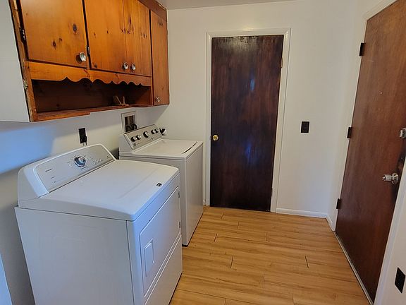 5th image of 19515 Linden Ave N