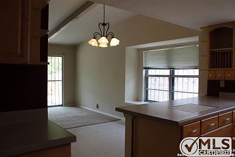4th image of 4519 Valleybrook