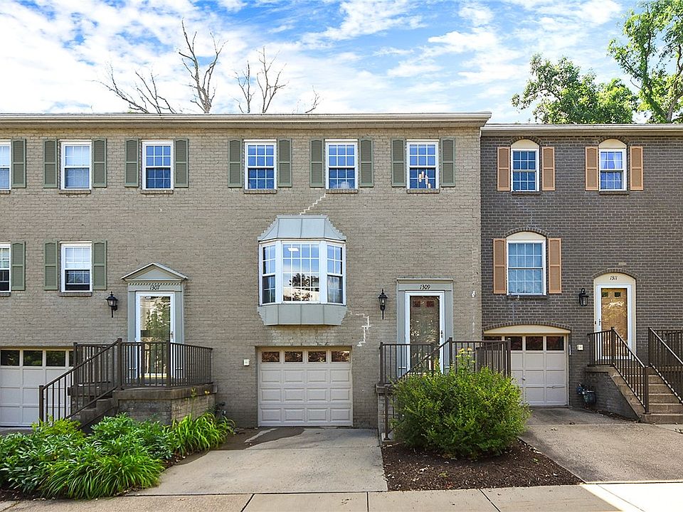 1st image of 1309 Harewood Sq