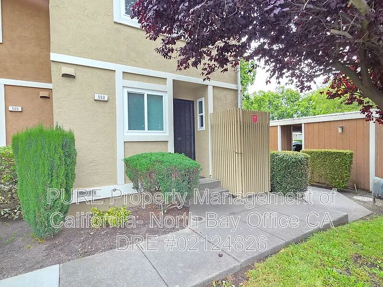 552 Santa Alicia Dr — Photo 1