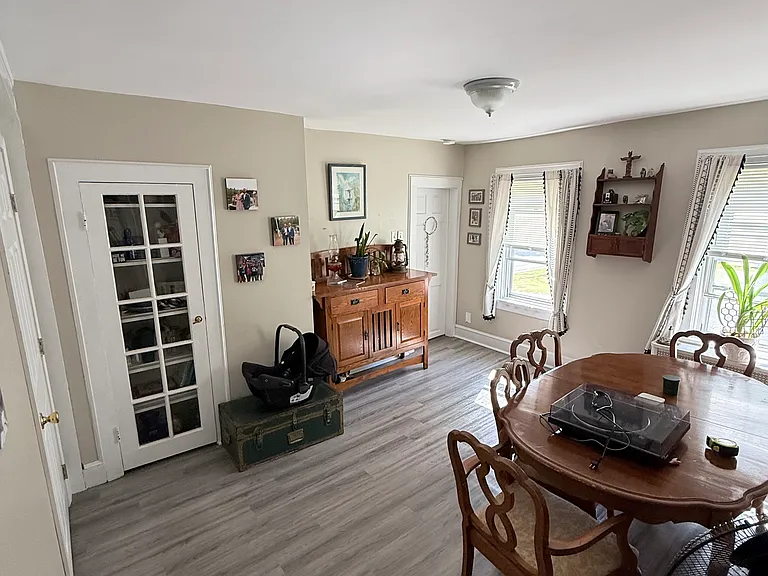 248 Douglas Pike #2 — Photo 4
