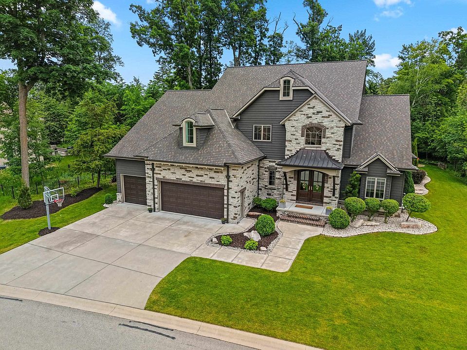 1st image of 611 Marble Rock Cir