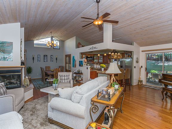 5th image of 1839 Royal Oak Cir