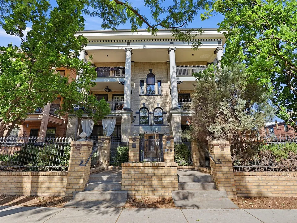 1261 N Pennsylvania St #4