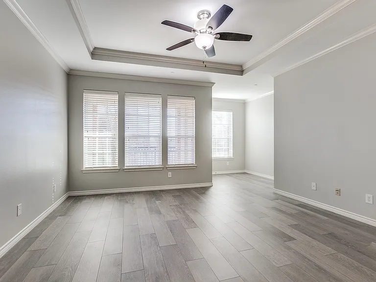 15819 Breedlove Pl #115 — Photo 11