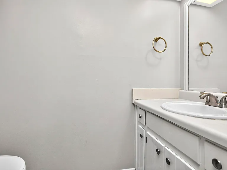 2303 Kimberly Dr — Photo 10