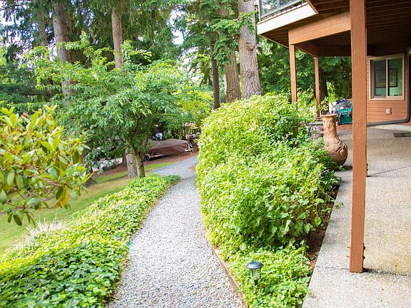 Walkway from parking area to front door of apartment.