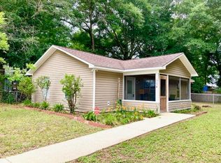 367 Juniper Island Dr, Defuniak Springs, FL 32433