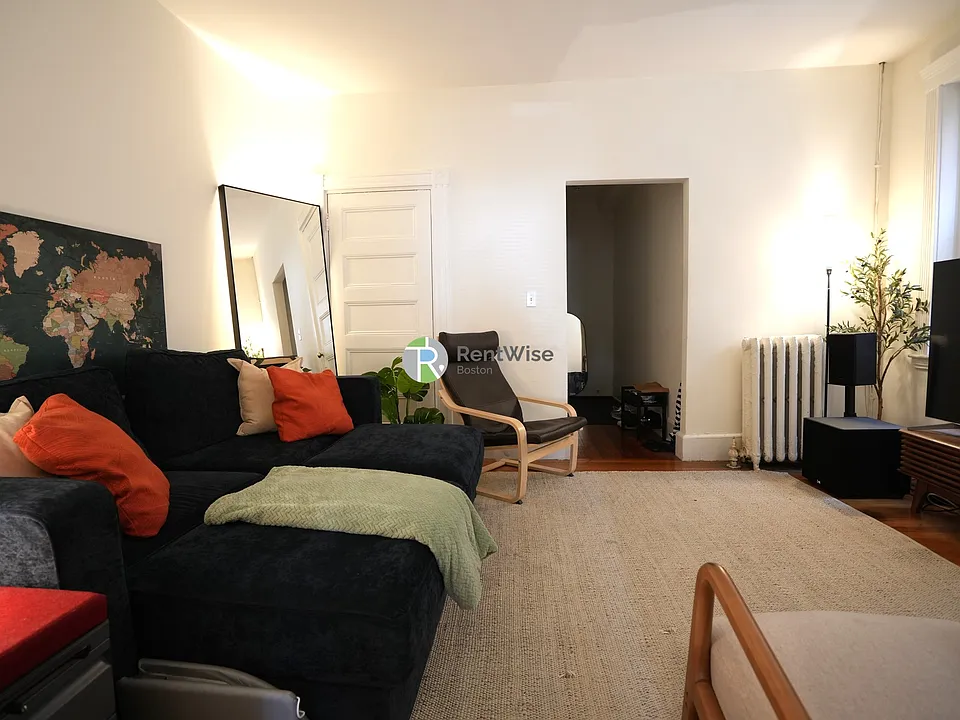 63 Brighton Ave #2