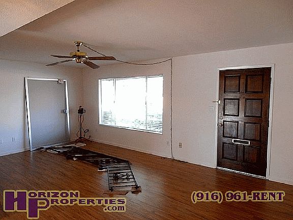 (3) : 7506 Fairway Two Ave Fair Oaks, CA