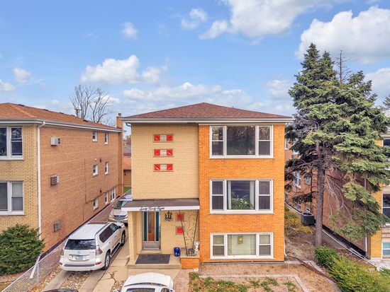 6048 W 79th St, Burbank, IL 60459