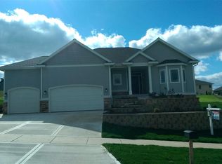 604 Boulder Trl, Waunakee, WI 53597