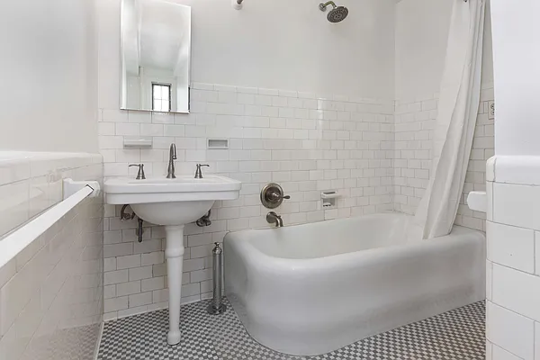 Sold by Compass | media 5