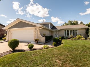 8620 Rutherford Ave, Burbank, IL 60459