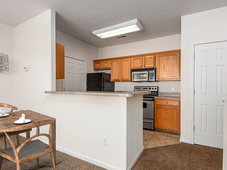 Ironwood Apartments and Townhomes — Photo 31