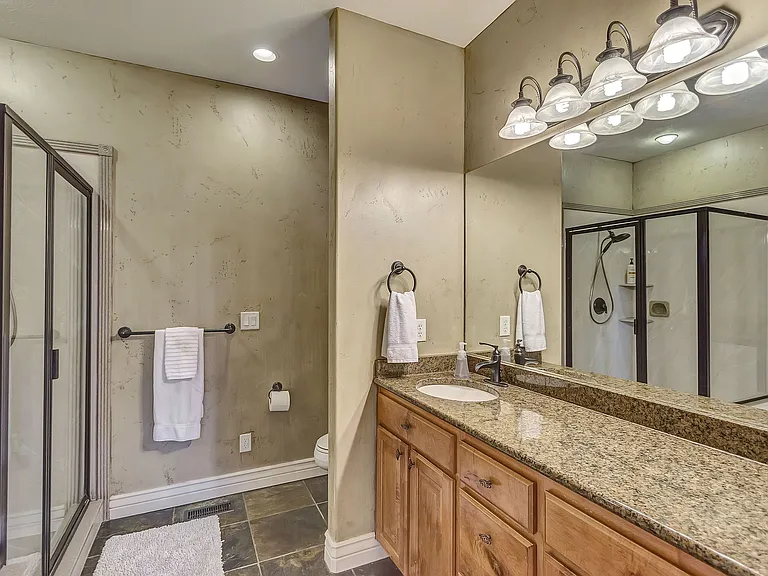 13866 S Markham Peak Cir — Photo 9