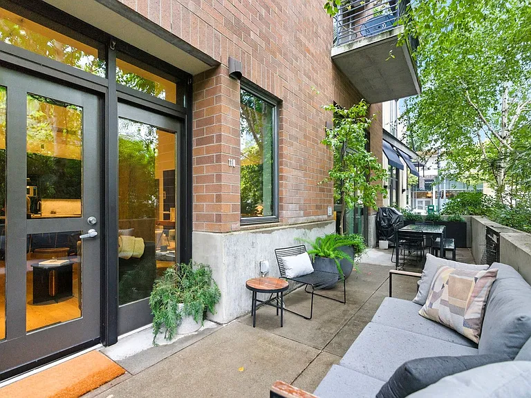 922 NW 11th Ave #110 — Photo 35