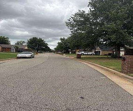 5th image of 512 Tumbleweed Dr