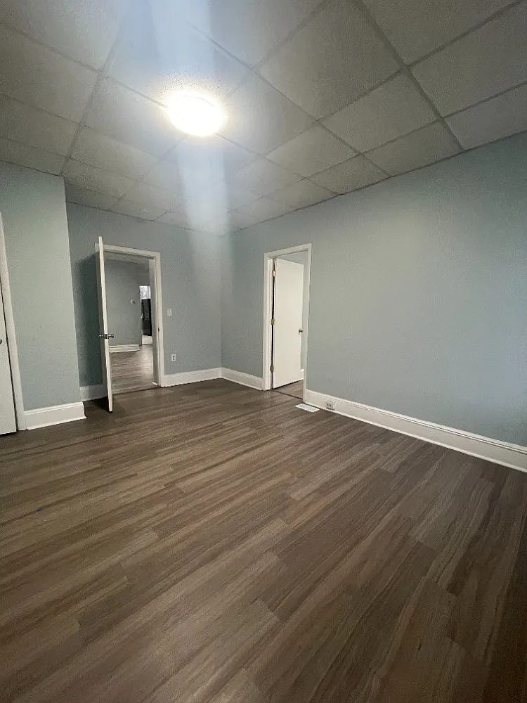 3 bed, 1500 sqft, $2,100 — Photo 1