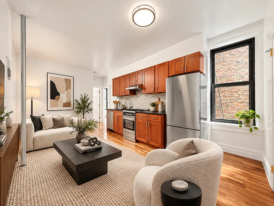322 W 11th St #6