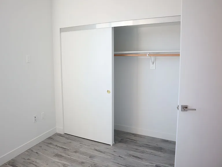 Bunker Heights Apartments — Photo 10