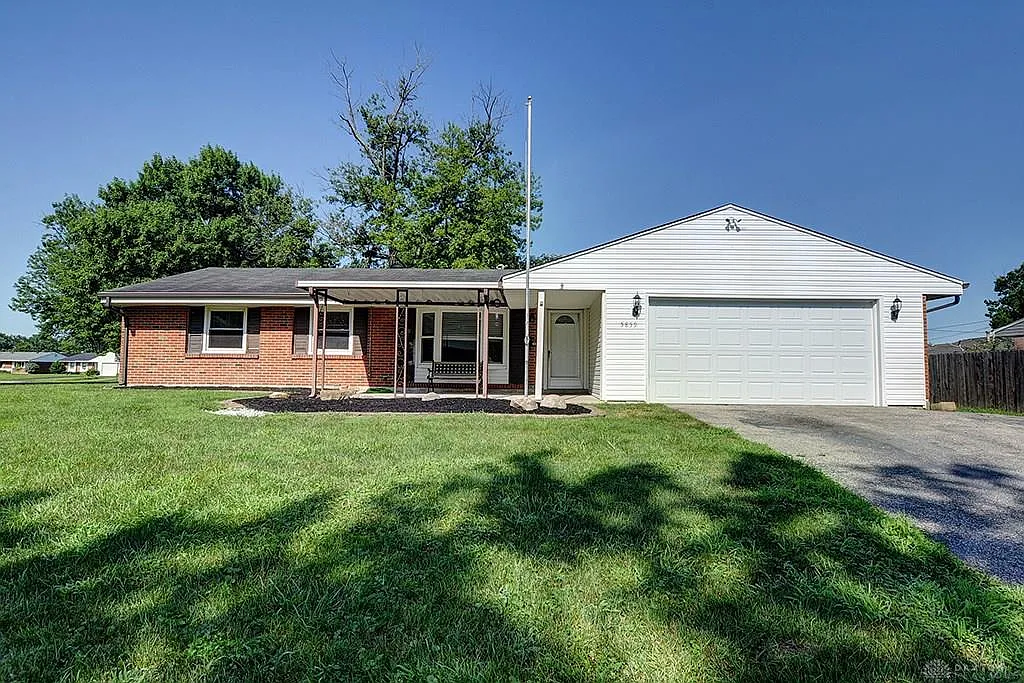 5859 Homedale St photo 1